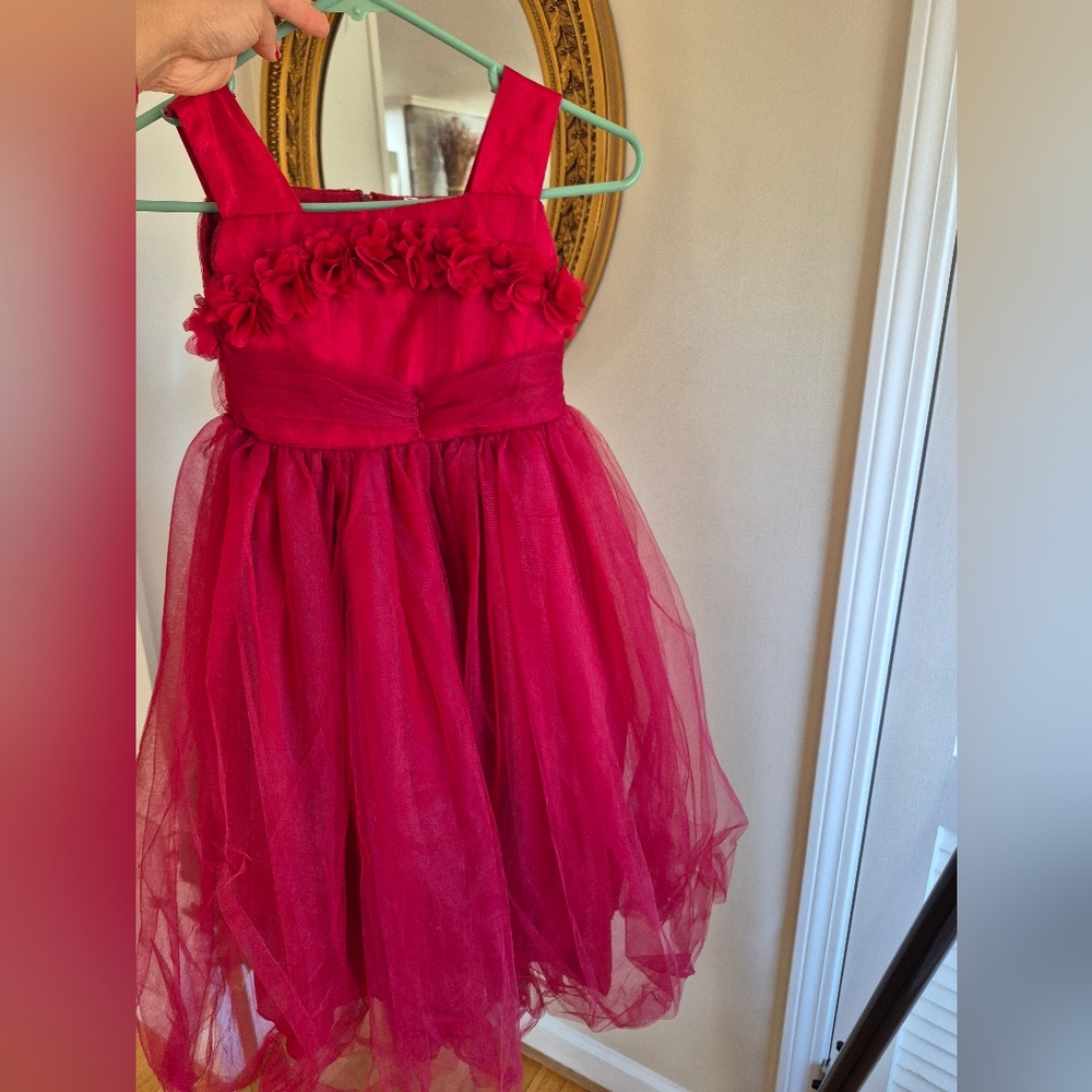 Christmas Red Tulle Dress with Floral Accents Girl 5 To 6 Years.